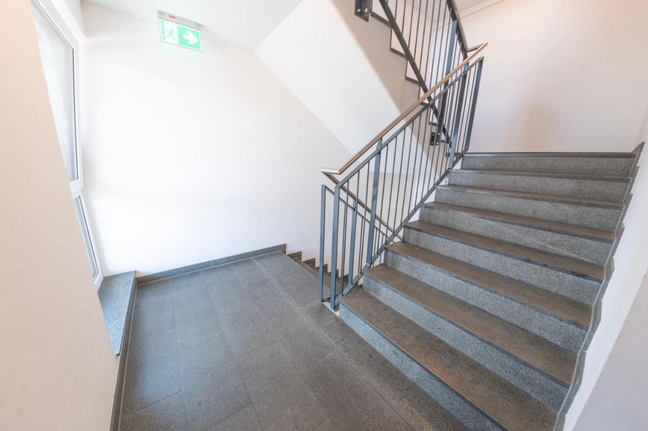 Stay Apartmenthaus Und Monteurzimmer Mannheim Bagian luar foto
